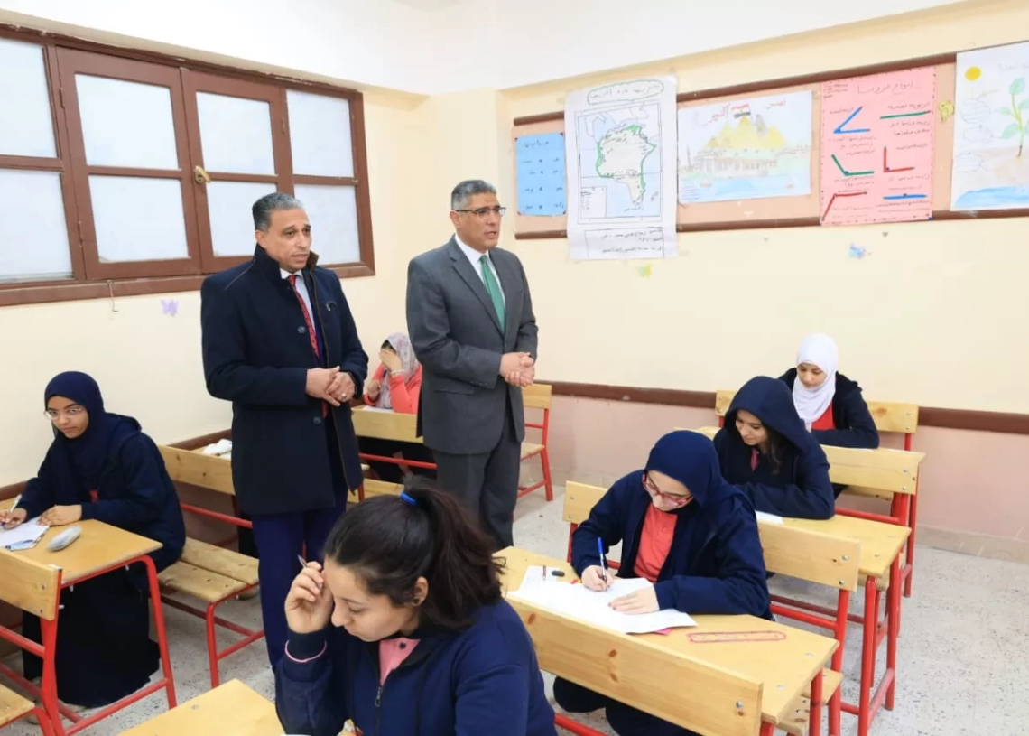 أولياء أمور مصر: عربي إعدادية القاهرة متوسط عدا النحو.. والجيزة والاسكندرية سهل 16 - جريدة المساء أولياء أمور مصر: عربي إعدادية القاهرة متوسط عدا النحو.. والجيزة والاسكندرية سهل 15 - جريدة المساء