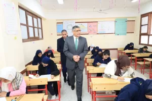 محافظ الجيزة يتفقد سير امتحانات الشهادة الإعدادية بمدارس العلم النافع بالهرم 36 - جريدة المساء