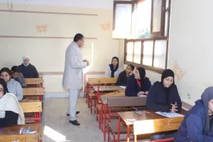 مدير "تعليم الجيزة" يتابع امتحانات الإعدادية بجولة في لجان جنوب 21 - جريدة المساء