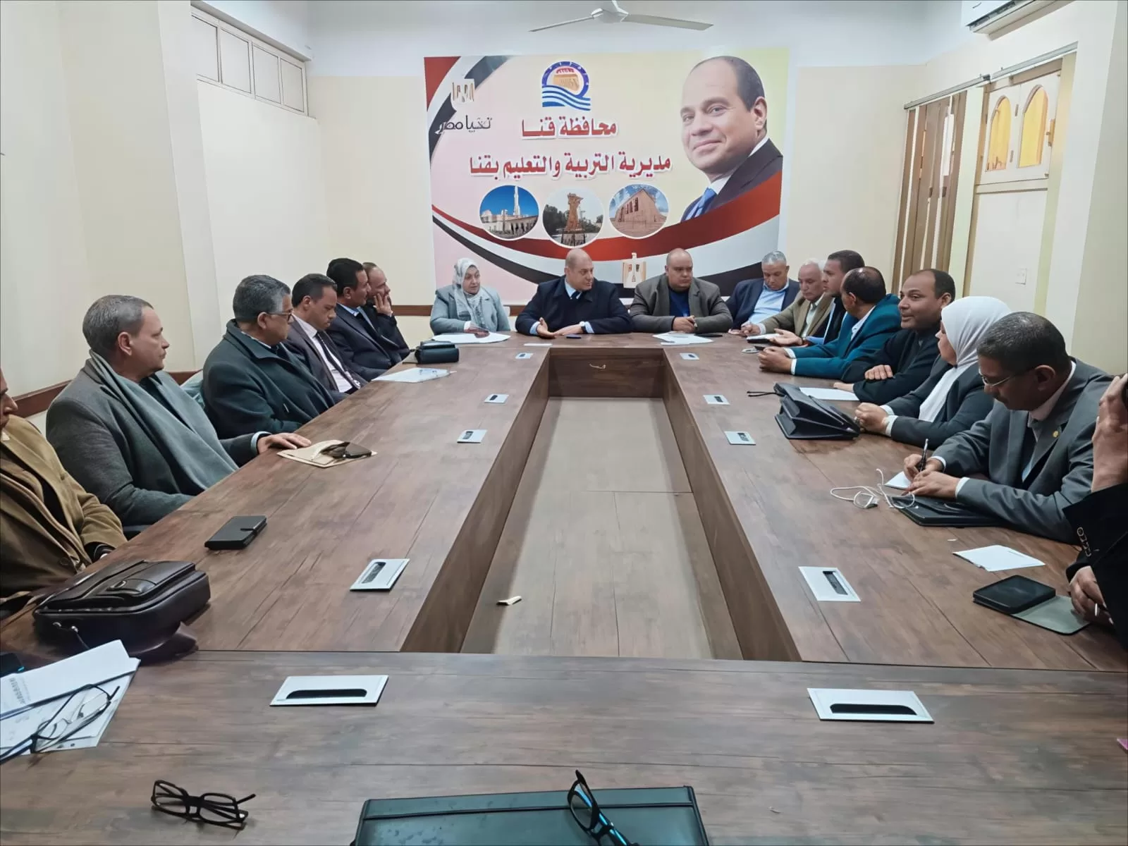 وكيل تعليم قنا يشدد على منع اصطحاب الهواتف المحمولة داخل اللجان للطلاب والمراقبين 24 - جريدة المساء وكيل تعليم قنا يشدد على منع اصطحاب الهواتف المحمولة داخل اللجان للطلاب والمراقبين 23 - جريدة المساء