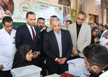 محافظ الإسماعيلية تفقد المرحلة الثانية من مبادرة هيئة الرعاية الصحية «دمتم سند» بمركزي القنطرة شرق وغرب المحافظة 25 - جريدة المساء