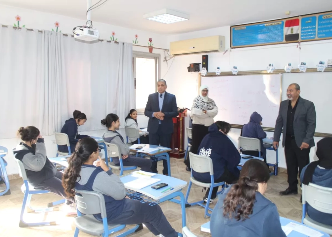وكيل وزارة التعليم بالجيزة: تطبيق حازم للقانون على من يخالف نظام الامتحانات بالشهادة الإعدادية 19 - جريدة المساء
