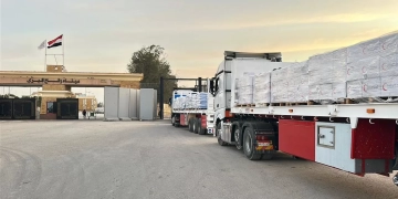 الهلال الأحمر يمد غزة بسلال غذائية ومواد طبية وشتوية جديدة 2 - جريدة المساء الهلال الأحمر يمد غزة بسلال غذائية ومواد طبية وشتوية جديدة 1 - جريدة المساء