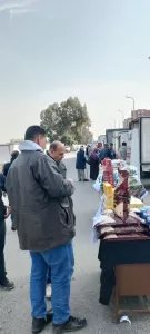 محافظ الجيزة يتابع انتظام سوق اليوم الواحد بشارع الصوامع بإمبابة 70 - جريدة المساء