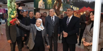 محافظ الجيزة يفتتح معرض الحرف اليدوية والتراثية الـ51 بنادي الصيد بالدقي 2 - جريدة المساء محافظ الجيزة يفتتح معرض الحرف اليدوية والتراثية الـ51 بنادي الصيد بالدقي 1 - جريدة المساء