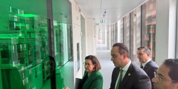 السبكي تفقد مختبر الأبحاث والتطوير بشركة "سيرفيه" الفرنسية 2 - جريدة المساء السبكي تفقد مختبر الأبحاث والتطوير بشركة "سيرفيه" الفرنسية 1 - جريدة المساء