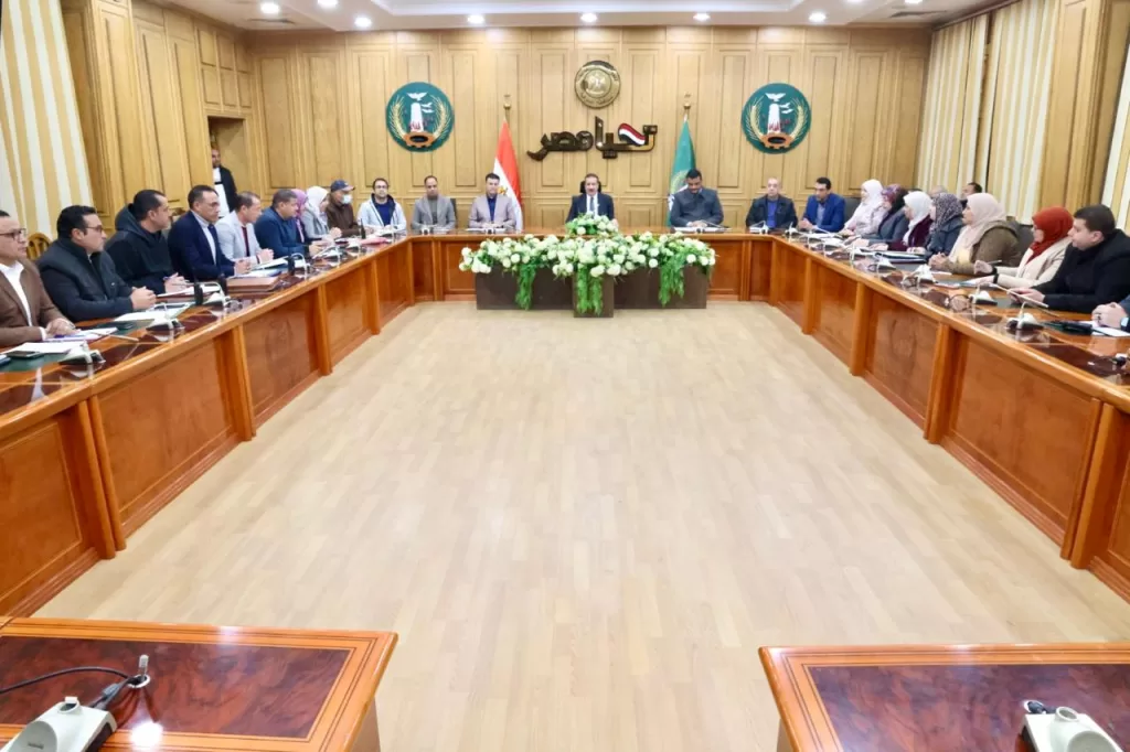 محافظ المنوفية : لجان لتقييم أداء رؤساء الوحدات المحلية ..والمعيار "خدمة المواطن" 21 - جريدة المساء