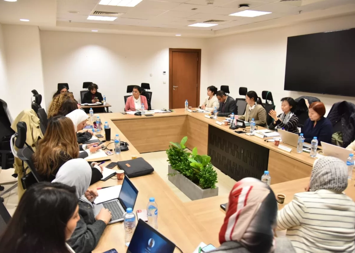 نائبة وزير الصحة بحثت تطوير المرحلة الثانية من مشروع «مركز الخدمة المجمعة» لدعم النساء والفتيات 18 - جريدة المساء