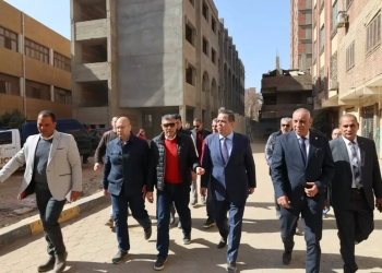 محافظ الجيزة يتفقد المدارس الجديدة بمدينة الحوامدية 25 - جريدة المساء
