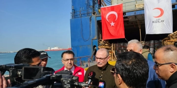 سفينة الخير العشرون وصلت إلى ميناء العريش 1 - جريدة المساء