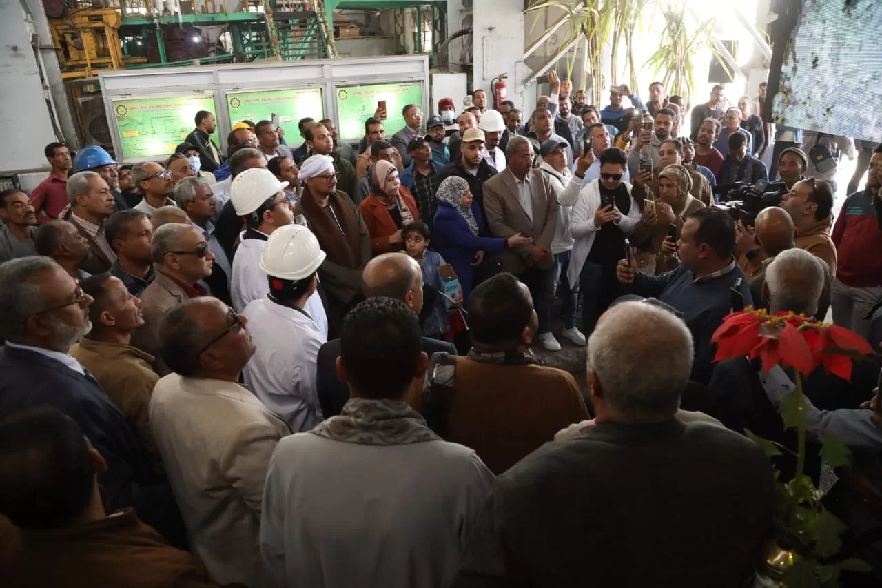 محافظ قنا يفتتح موسم عصير القصب لعام 2026 بمصنع سكر قوص 48 - جريدة المساء محافظ قنا يفتتح موسم عصير القصب لعام 2026 بمصنع سكر قوص 47 - جريدة المساء