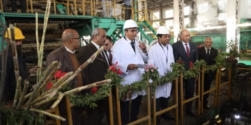 محافظ قنا يفتتح موسم عصير القصب لعام 2026 بمصنع سكر قوص 1 - جريدة المساء