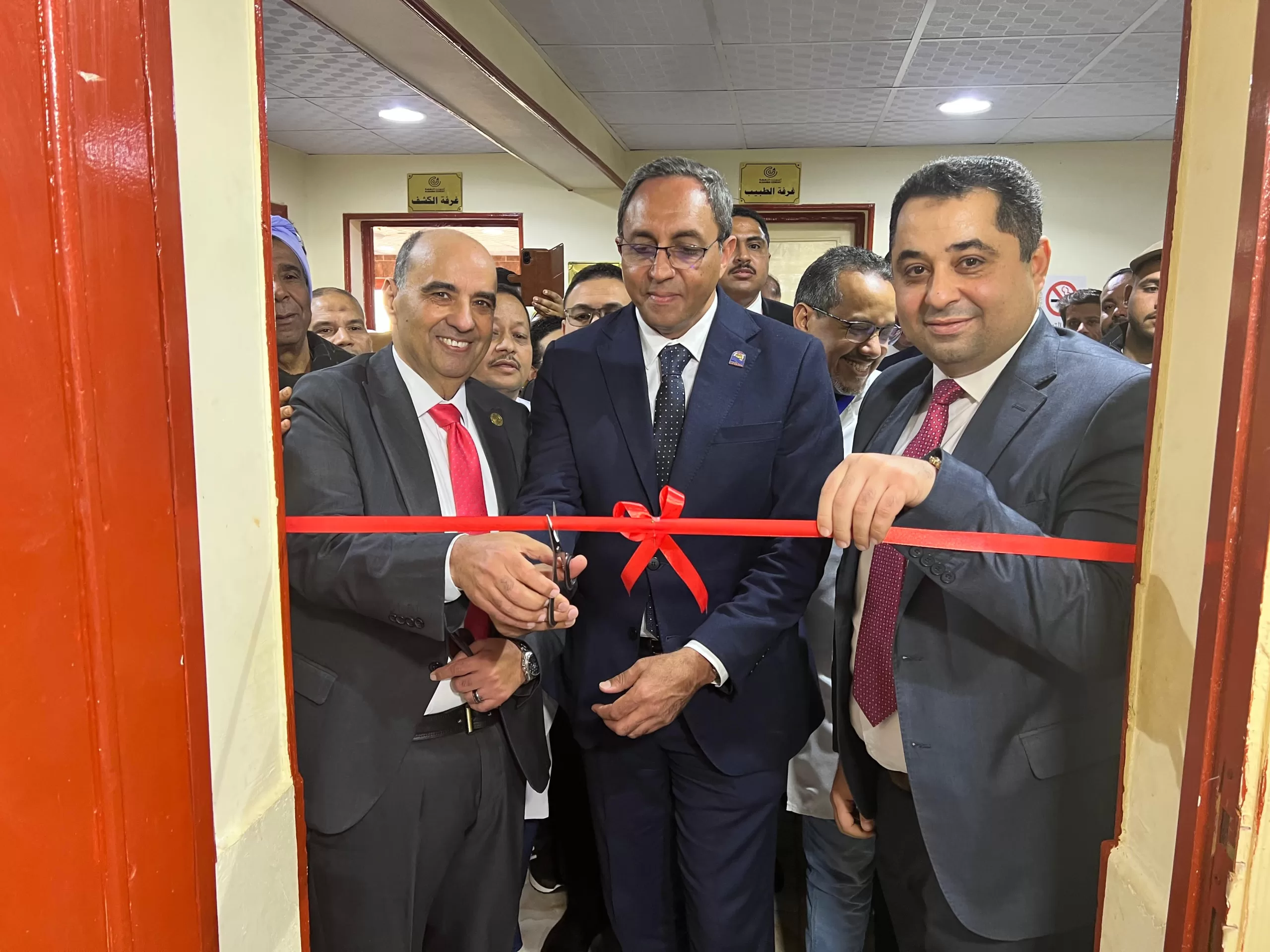 محافظ قنا يفتتح وحدة عناية مركزة متكاملة بمستشفى قوص المركزي 29 - جريدة المساء