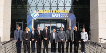 تخفيض فترة الدراسة بكلية الهندسة الي أربع سنوات وحوافز للبحث العلمي ومنح موجهة من العام المقبل 2 - جريدة المساء تخفيض فترة الدراسة بكلية الهندسة الي أربع سنوات وحوافز للبحث العلمي ومنح موجهة من العام المقبل 1 - جريدة المساء