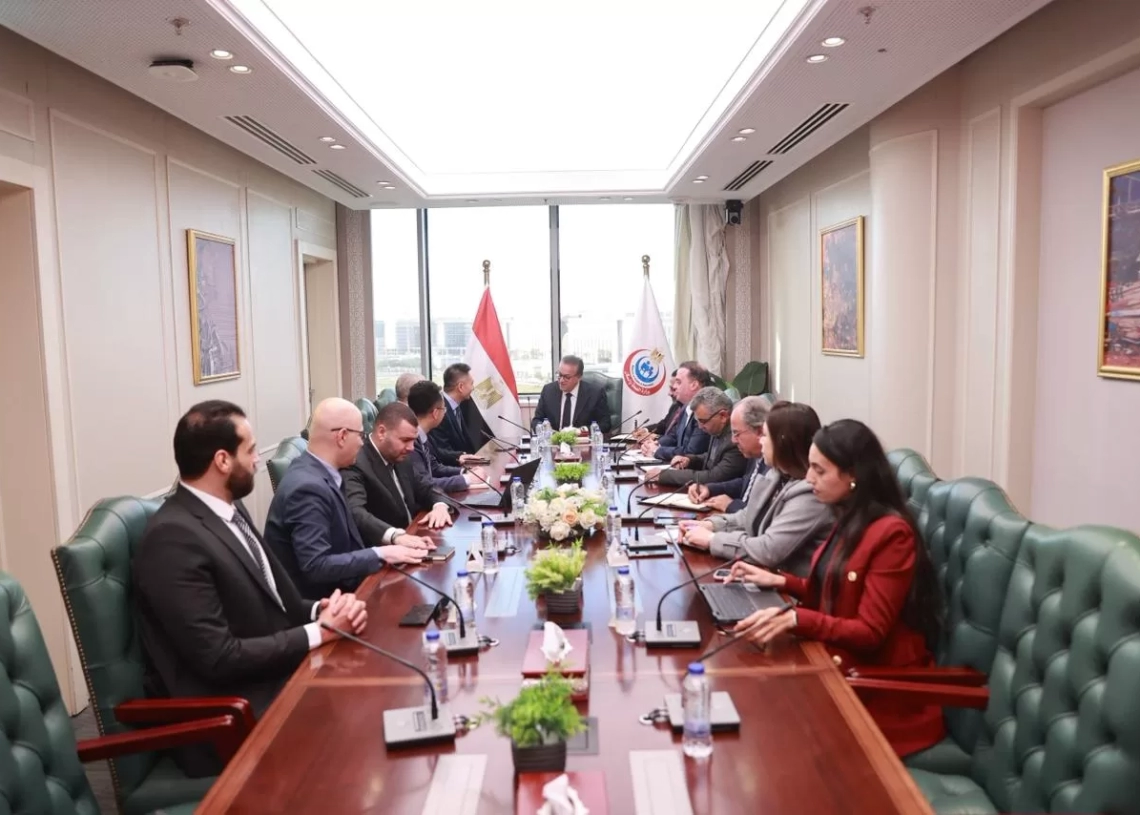 وزير الصحة مع وفد شركة «ميندراي» الصينية لتعزيز التعاون في الصناعات الطبية والمستشفيات الذكية 19 - جريدة المساء