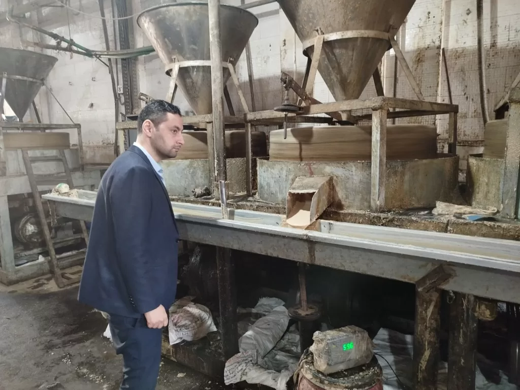 ضبط21 طن أغذية مجهولة المصدر و 3000 لتر سولار مدعم فى منشآت مخالفة.. بالسادات 23 - جريدة المساء