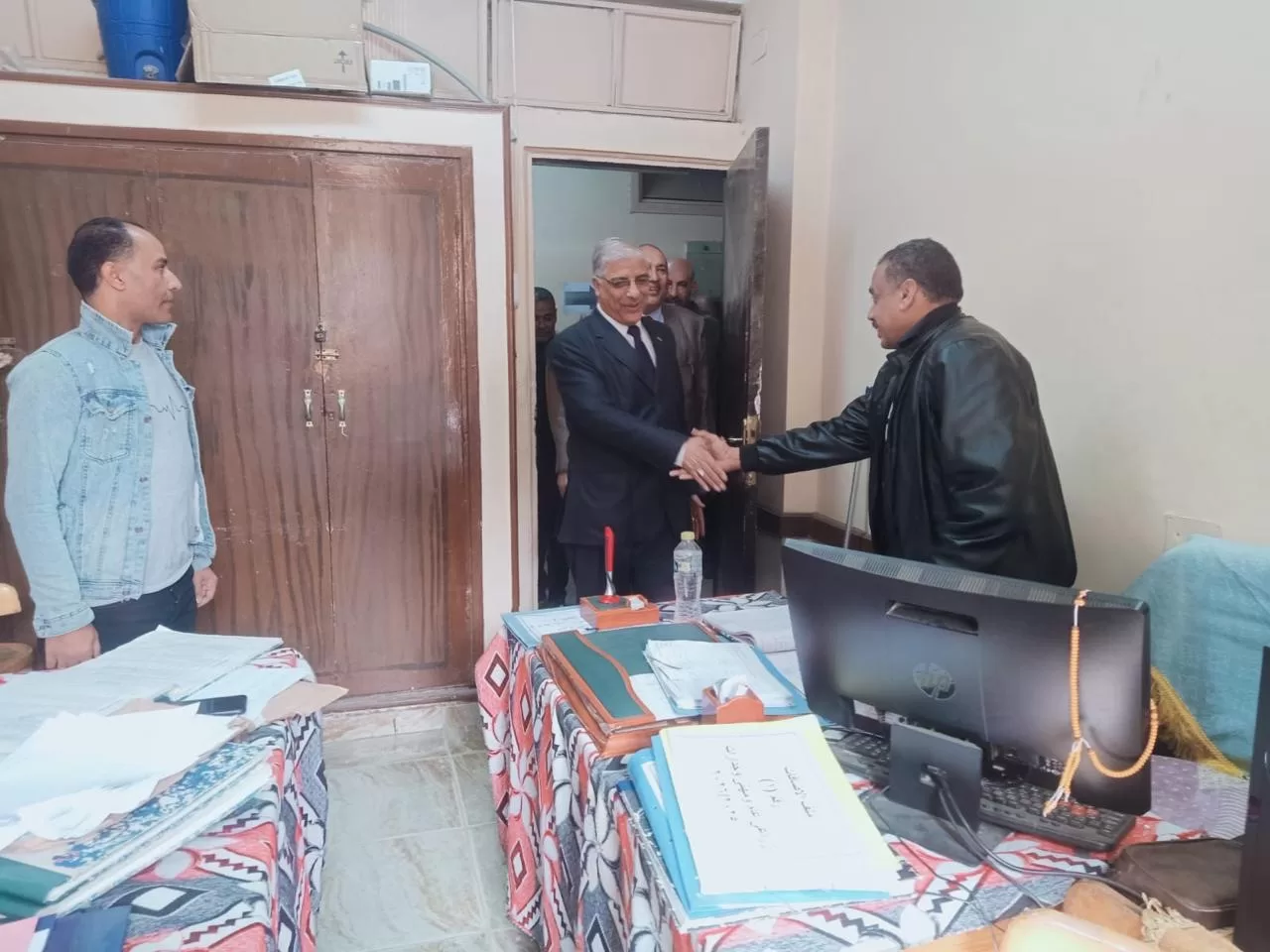 وكيل تعليم قنا الجديد: نعمل بروح الفريق الواحد للارتقاء بالمنظومة التعليمية 35 - جريدة المساء