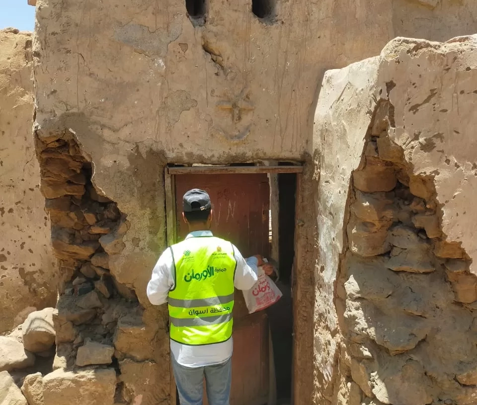 توزيع (850) كيلو لحوم على الأسر الأكثر إحتياجًا بمراكز أسوان 20 - جريدة المساء توزيع (850) كيلو لحوم على الأسر الأكثر إحتياجًا بمراكز أسوان 19 - جريدة المساء