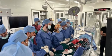 فريق طبي مصري يشارك ببث حي لقسطرة قلبية عالية التعقيد 1 - جريدة المساء