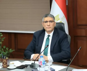 محافظ الجيزة لجهاز التفتيش:"عايز أعرف المخالفة منكم قبل ما يبلّغ المواطن" 26 - جريدة المساء محافظ الجيزة لجهاز التفتيش:"عايز أعرف المخالفة منكم قبل ما يبلّغ المواطن" 25 - جريدة المساء