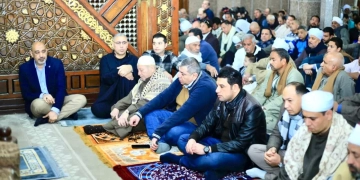نائب محافظ سوهاج يؤدي صلاة الجمعة بمسجد العارف 2 - جريدة المساء نائب محافظ سوهاج يؤدي صلاة الجمعة بمسجد العارف 1 - جريدة المساء