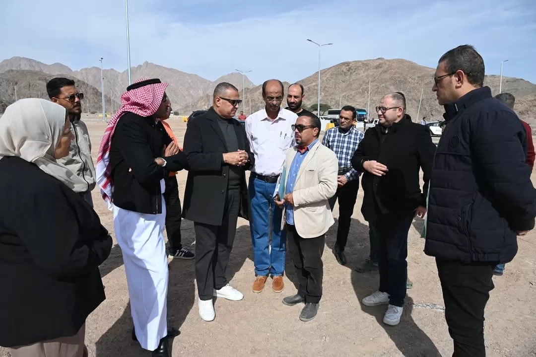 محافظ جنوب سيناء يتفقد ساحة انتظار النقل الثقيل بطابا 19 - جريدة المساء