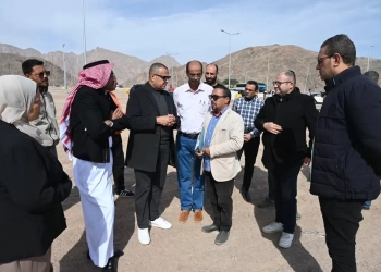 محافظ جنوب سيناء يتفقد ساحة انتظار النقل الثقيل بطابا 31 - جريدة المساء