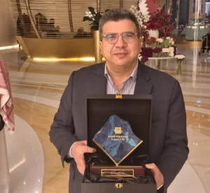 آداب طنطا تكرم د.عبدالكريم جبل لمساهمته في إنجاز معجم الدوحة 21 - جريدة المساء