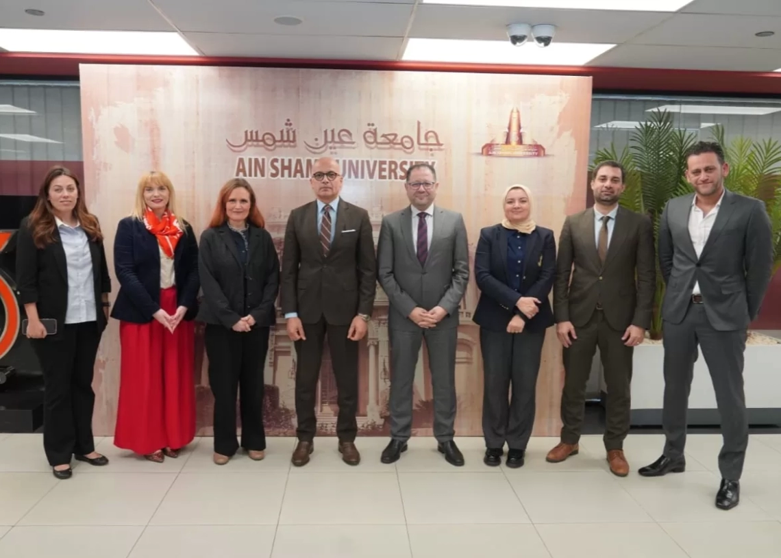 عين شمس و" Essex "البريطانية تبحثان تعزيز الشراكة 19 - جريدة المساء