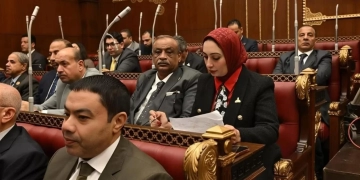 د.بسمة"هنداوي" تشارك في مناقشات "الشيوخ"حول التغيرات المناخية ومشكلات الري 1 - جريدة المساء