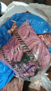 104 كيلو لحوم فاسدة و727 علبة سجائر مهربة نتاج حملة مفاجئة بمدينة الشروق 25 - جريدة المساء