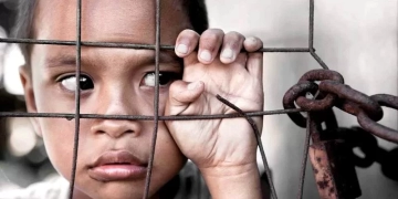 الاتجار فى البشر