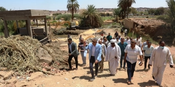 محافظ أسوان: سباق مع الزمن لإنهاء مشروعات حياة كريمة بغرب سهيل 2 - جريدة المساء محافظ أسوان: سباق مع الزمن لإنهاء مشروعات حياة كريمة بغرب سهيل 1 - جريدة المساء