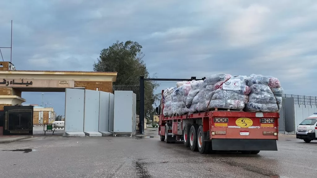 الهلال الأحمر يمد غزة بأكثر من 211 ألف سلة غذائية و 25 ألف بطانية 20 - جريدة المساء