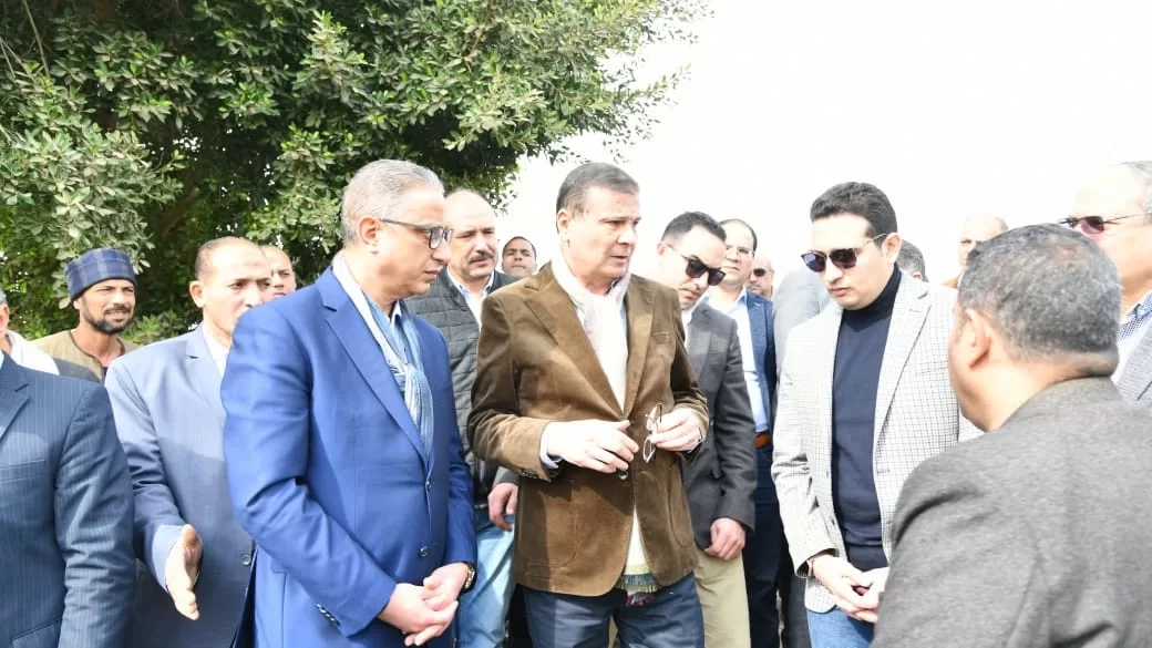وزير الزراعة ومحافظ الفيوم يتفقدان زراعات القمح بمركز إطسا ومجمع الخدمات الزراعية بـ "أبو صير" 19 - جريدة المساء