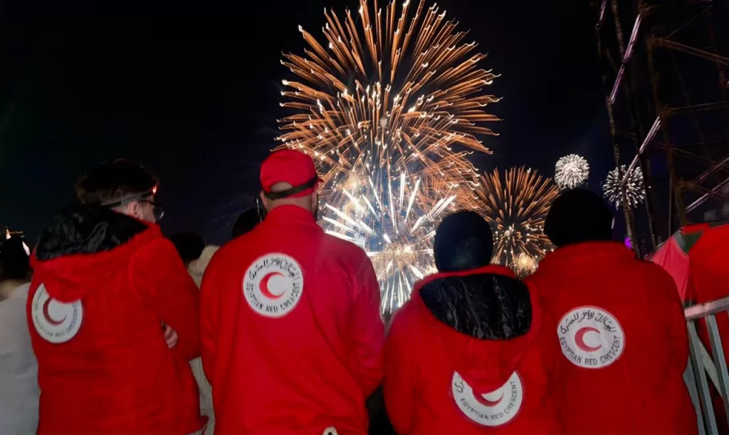 متطوعو الهلال الأحمر يسهرون على خدمة الإنسان في غزة والسودان 17 - جريدة المساء