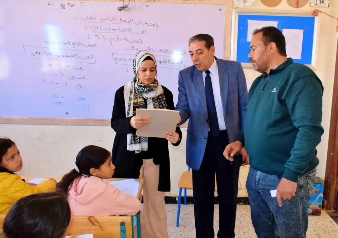 جولة تفقدية لمدير تعليم جنوب سيناء على لجان امتحانات النقل بمدارس طور سيناء 19 - جريدة المساء