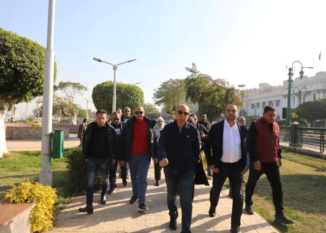 محافظ المنيا : إجراءات عاجلة لتعزيز الصيانة والنظافة والأمن بكورنيش عروس الصعيد 18 - جريدة المساء