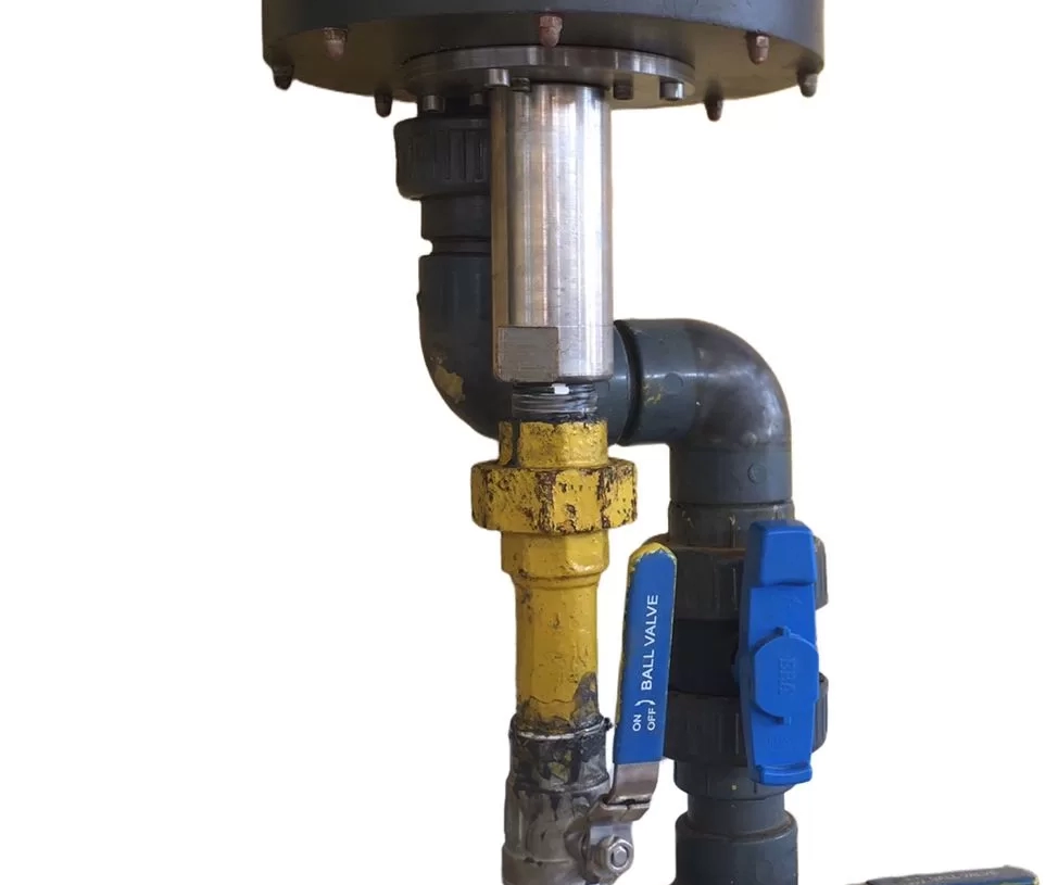 خراط بشركة مياه سوهاج يصنع من الخردة منظم لاجهزة الكلور سعة 200 كجم 20 - جريدة المساء خراط بشركة مياه سوهاج يصنع من الخردة منظم لاجهزة الكلور سعة 200 كجم 19 - جريدة المساء