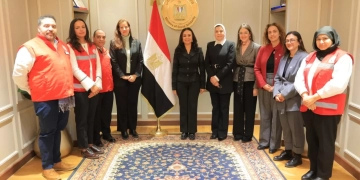 لقاء وفد الصليب الأحمر