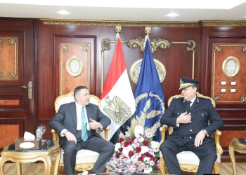 محافظ البحر الأحمر يضع إكليل الزهور على النصب التذكاري لشهداء الشرطة ، ويقدم التهنئة لمدير الامن احتفالا بالذكري ال 74 لعيد الشرطة 35 - جريدة المساء