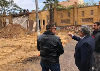 محافظ الدقهلية يتفقد شوارع وميادين حي غرب المنصورة ويوجه بخطة شاملة لإعادة تنظيم الحمامات العمومية 26 - جريدة المساء