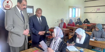 محافظ سوهاج يتفقد لجان إمتحانات الشهادة الإعدادية 1 - جريدة المساء