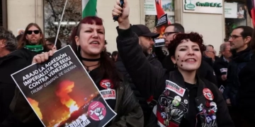 مظاهرات في إسبانيا ضد عدوان أمريكا على فنزويلا