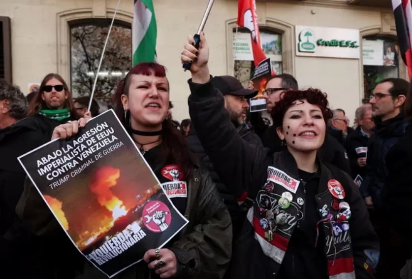 مظاهرات في إسبانيا ضد عدوان أمريكا على فنزويلا