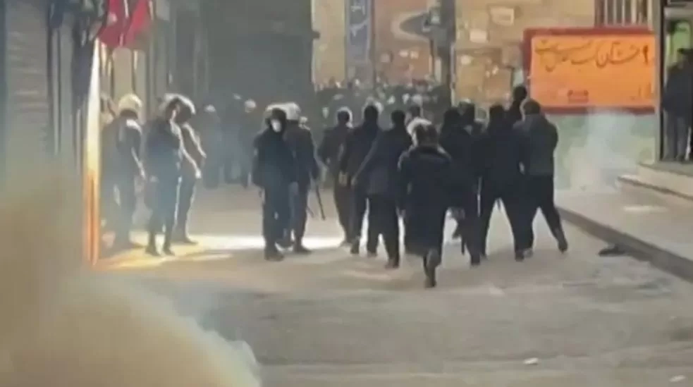 إسرائيل في حالة تأهب قصوى تحسباً لاحتمال تدخل أمريكي في إيران 18 - جريدة المساء مظاهرات في إيران