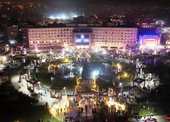 فى لفتة إنسانية.. محافظ أسوان يهنئ أسرة الطفلة "بيان" أول مولودة في 2026 15 - جريدة المساء