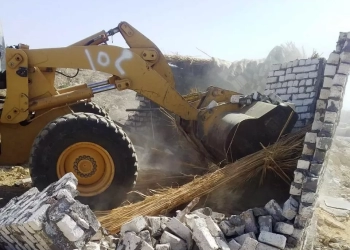 إزالة لحالات تعدى فى المهد على أراضى أملاك الدولة ضمن المرحلة الأولى من الموجه الـ 28 بمراكز أسوان وإدفو 28 - جريدة المساء إزالة لحالات تعدى فى المهد على أراضى أملاك الدولة ضمن المرحلة الأولى من الموجه الـ 28 بمراكز أسوان وإدفو 27 - جريدة المساء