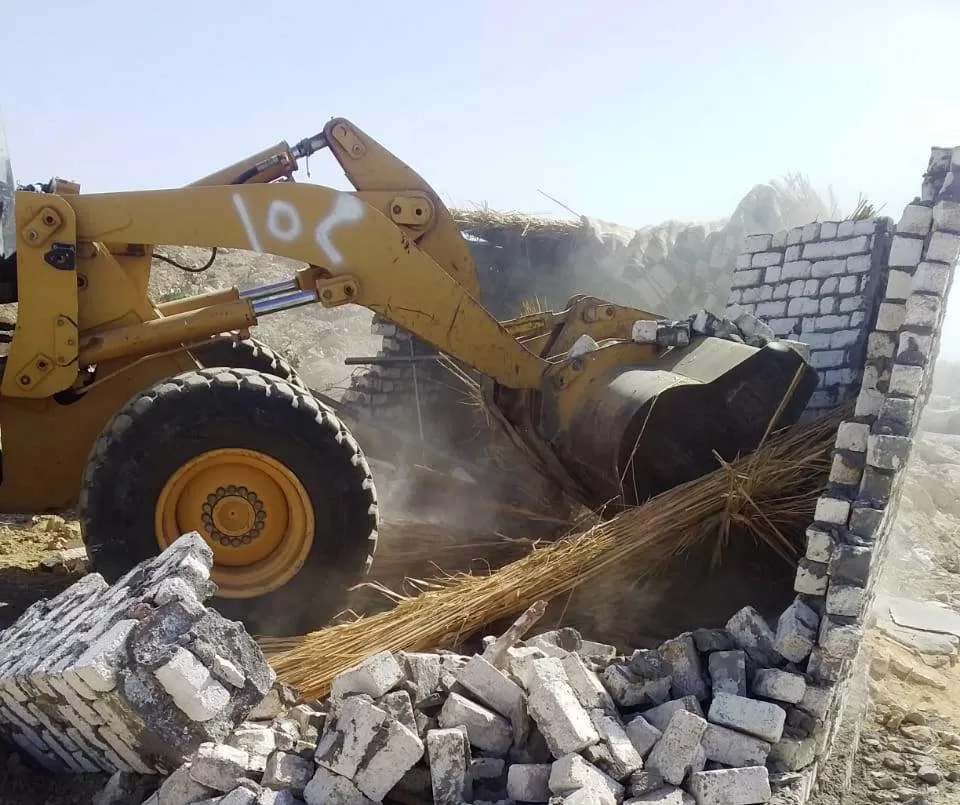 إزالة التعديات على أراضى الدولة ضمن المرحلة الأولى من الموجه الـ 28 بمراكز أسوان وإدفو 19 - جريدة المساء