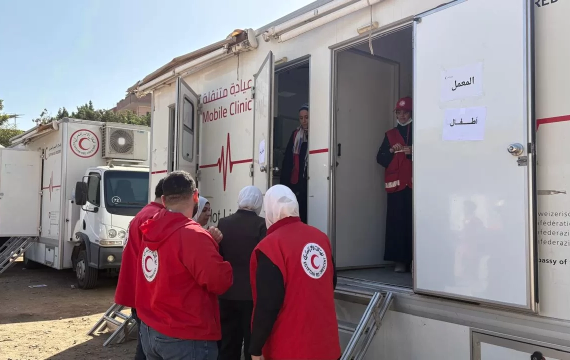 ضمن قوافل الهلال الأحمر الطبية